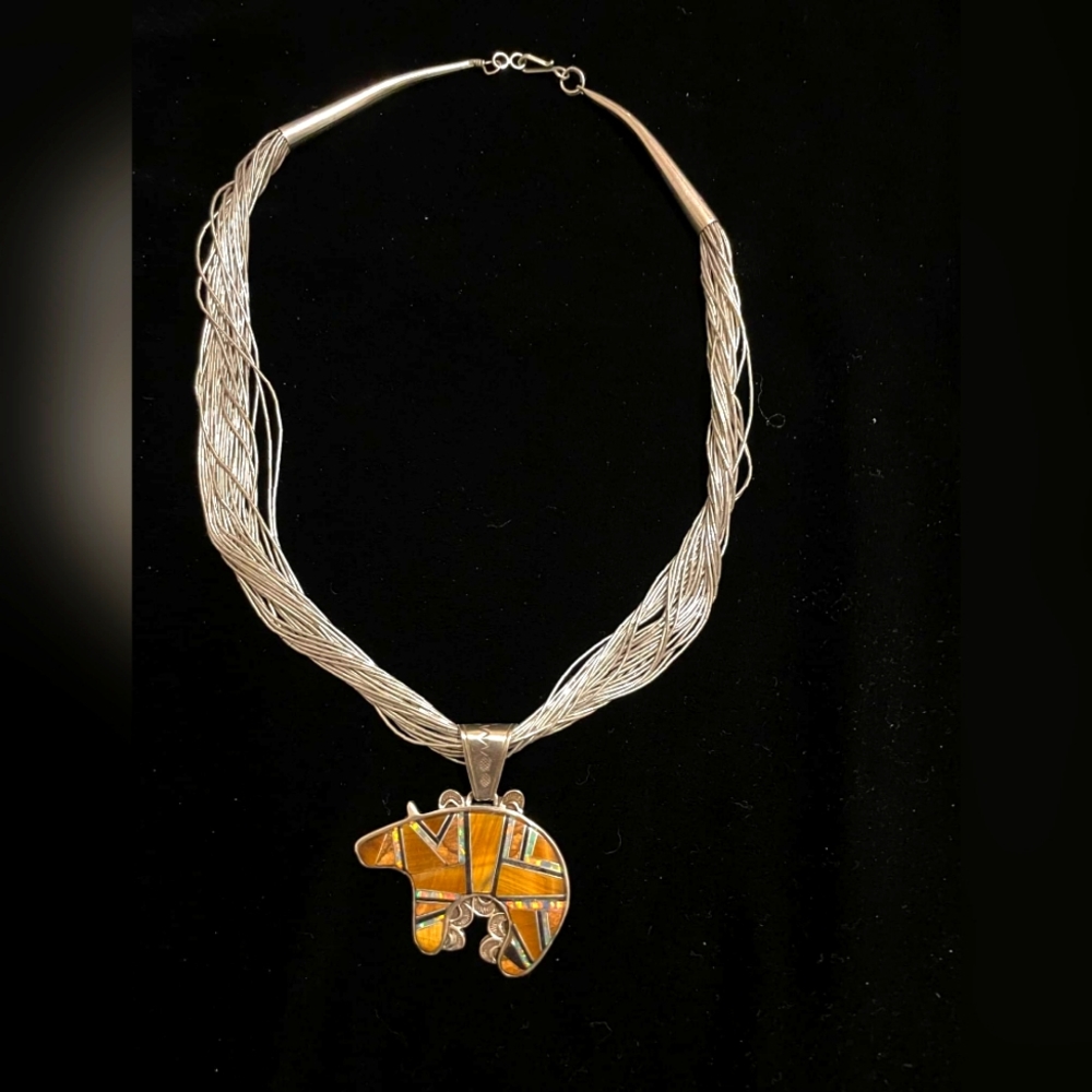SAMMY SMITH - Navajo S. Silver Inlay Bear Pendant & Silver Necklace 18"